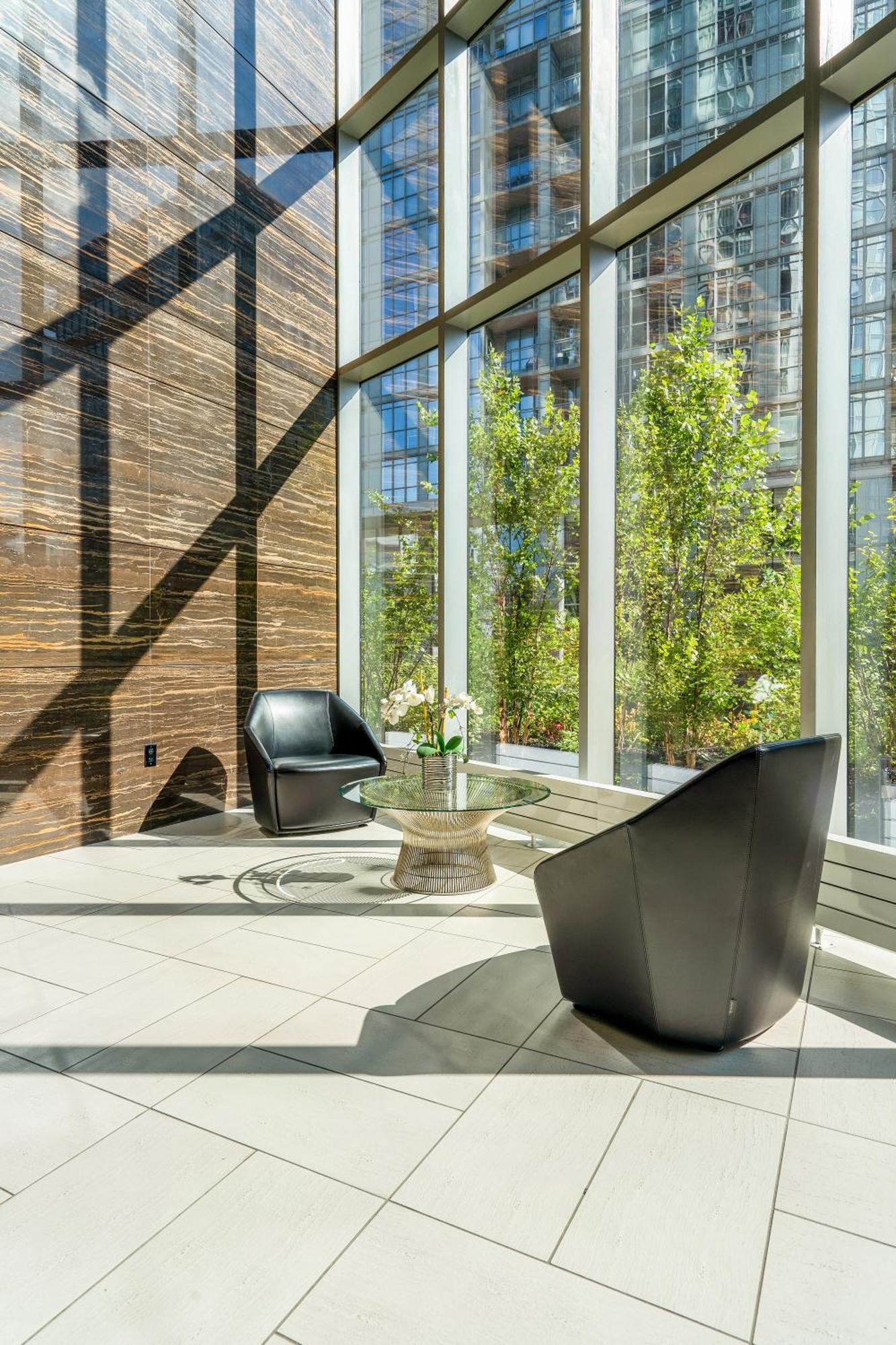 Exquisite Condos By Cn Tower With Parking Toronto Eksteriør billede